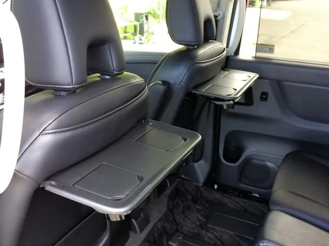 Nissan SERENA E-POWER HIGHWAY STAR V 2023 — миниатюра 4