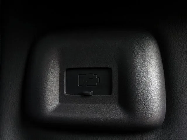 Nissan SERENA E-POWER HIGHWAY STAR V 2023 — миниатюра 5
