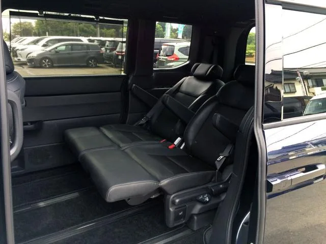 Honda STEPWAGON E:HEV SPADA 2023 — миниатюра 3