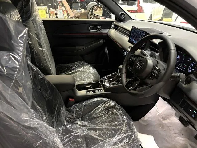 Honda VEZEL E:HEV RS 2026 — миниатюра 4