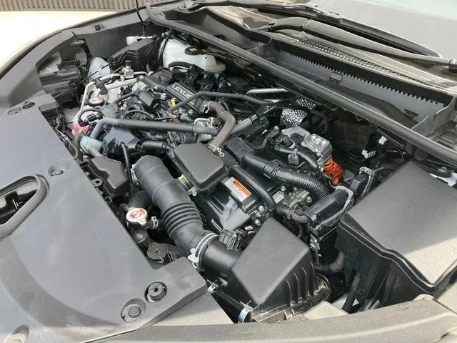 Lexus LBX ELEGANT 2025 — миниатюра 2