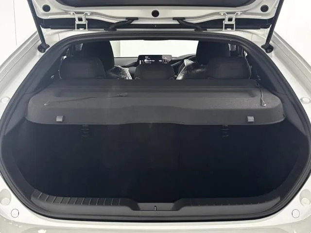 Mazda MAZDA3 FASTBACK 15S BLACK SELECTION 2026 — миниатюра 5