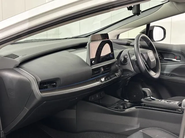 Toyota Prius Z 2025 — миниатюра 5