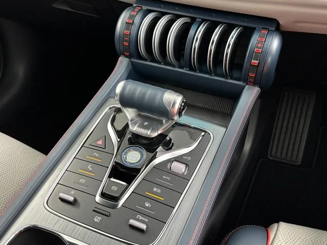 BYD Atto 3 BASE GRADE 2025 — миниатюра 2