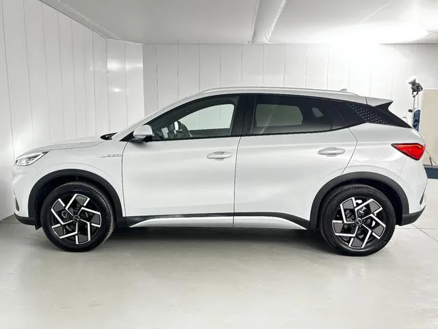 BYD Atto 3 BASE GRADE 2025 — миниатюра 2
