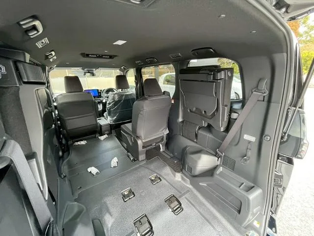 Toyota VOXY HYBRID S-G 2026 — миниатюра 2