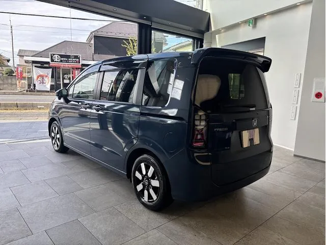 Honda FREED E:HEV AIR EX 2024 — миниатюра 2