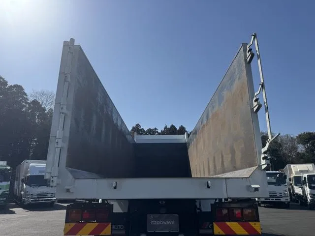 Mitsubishi Fuso SUPER GREAT 2024 — миниатюра 3