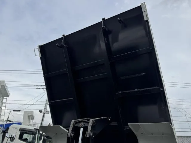 Isuzu FORWARD 2025 — миниатюра 4