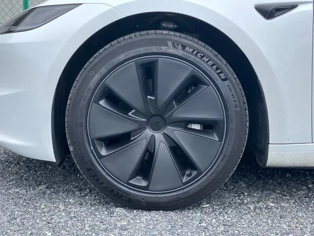Tesla Model 3 RWD 2024 — миниатюра 3