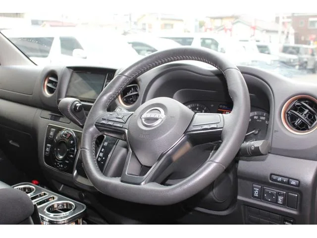Nissan NV350CARAVAN VAN 2022 — миниатюра 5