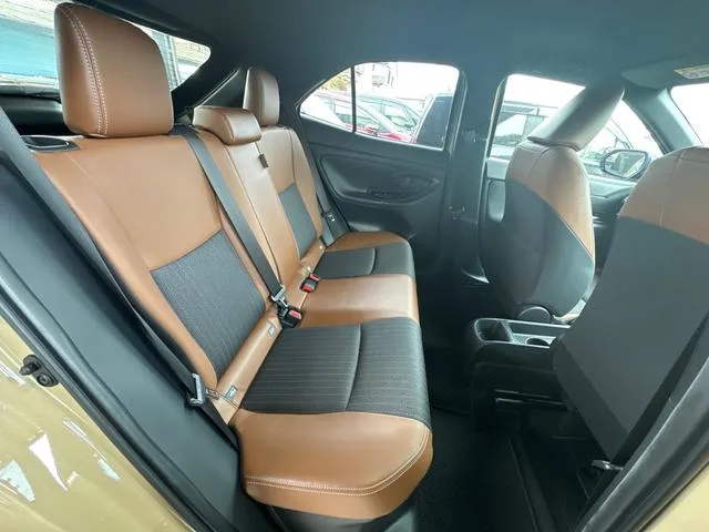Toyota YARIS CROSS HYBRID Z ADVENTURE 2023 — миниатюра 4