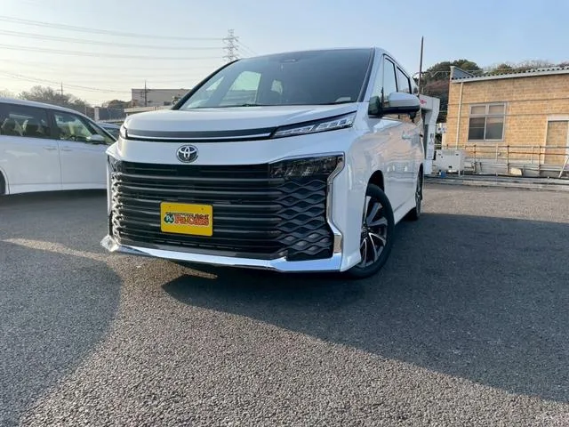Toyota VOXY S-Z 2025 — фото 1, купить с доставкой в Москву