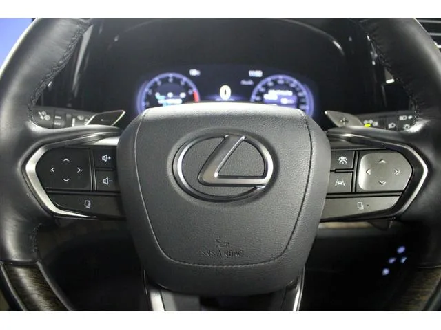Lexus LM LM500H VERSION L 2024 — миниатюра 5