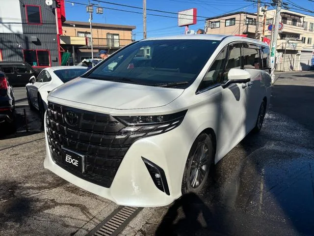 Toyota Alphard Z 2024 — фото 1, купить с доставкой в Москву