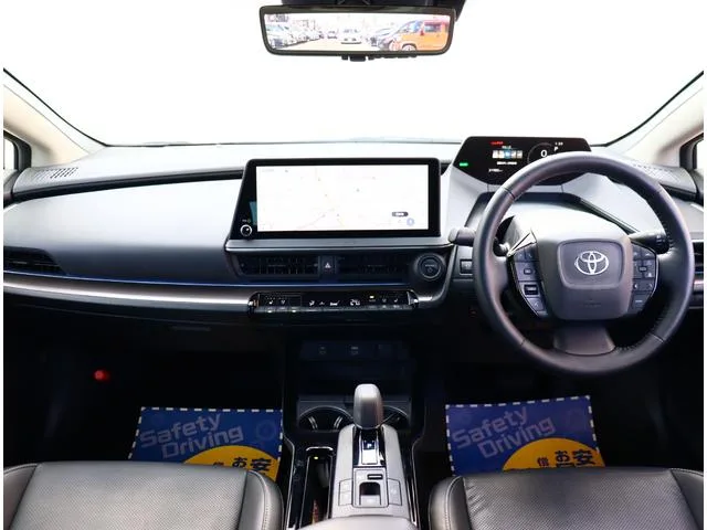 Toyota Prius Z 2023 — миниатюра 2