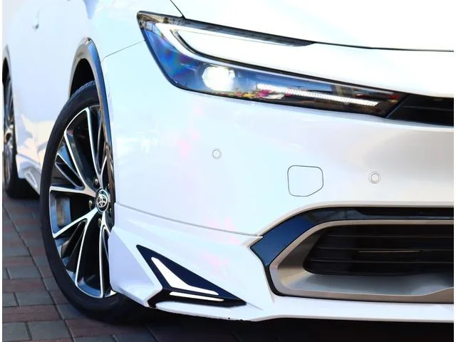 Toyota Prius Z 2023 — миниатюра 3