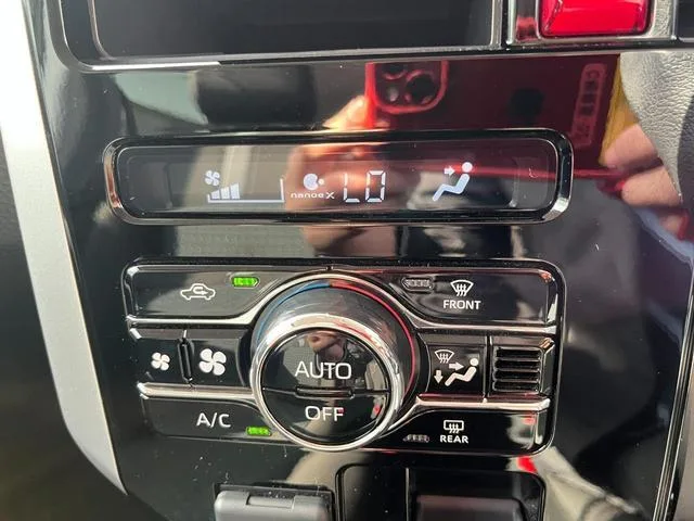 Toyota ROOMY CUSTOM G 2023 — миниатюра 5