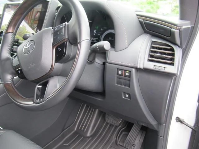 Toyota Alphard Z 2024 — миниатюра 5