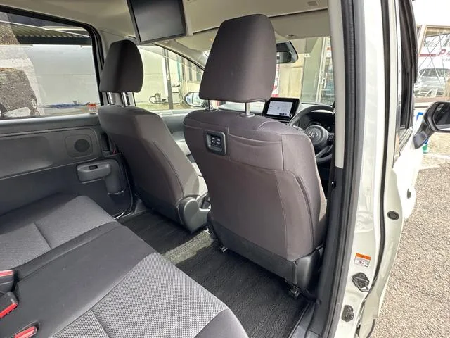 Toyota SIENTA HYBRID G 2023 — миниатюра 5