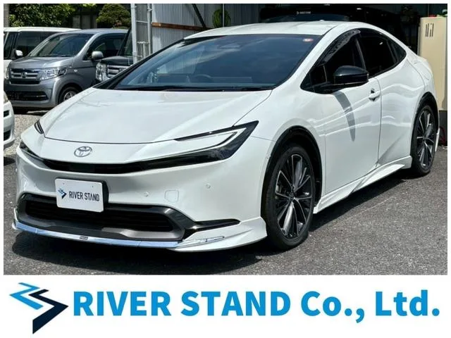 Toyota Prius 2024 — фото 1, купить с доставкой в Москву
