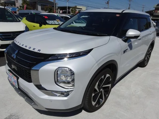 Mitsubishi OUTLANDER PHEV G 2023 — миниатюра 2