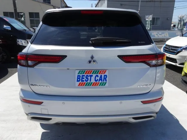 Mitsubishi OUTLANDER PHEV G 2023 — миниатюра 4