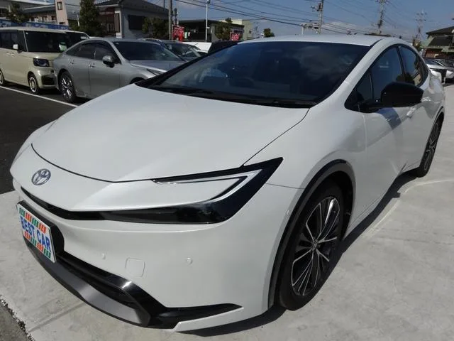 Toyota Prius Z 2025 — миниатюра 2