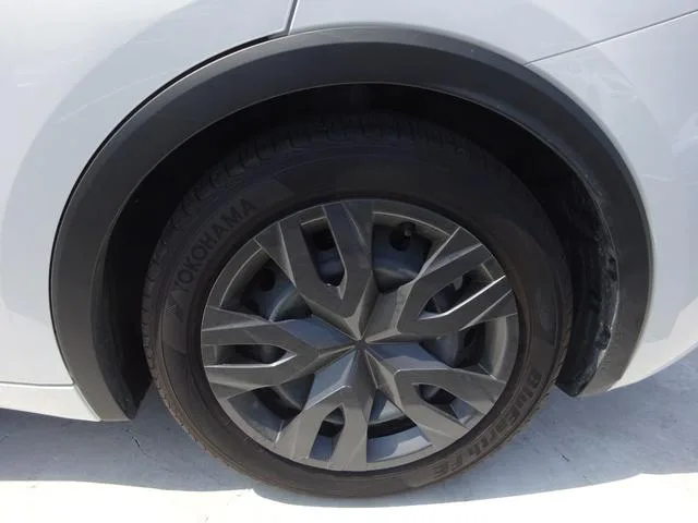 Toyota Prius X 2023 — миниатюра 3