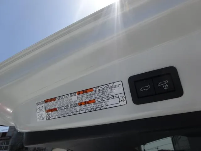 Toyota CorollaCross HYBRID Z 2024 — миниатюра 5