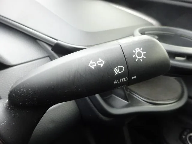 Toyota Prius G 2023 — миниатюра 5