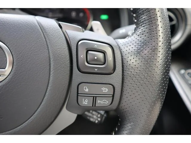 Lexus IS IS300H F SPORT MODE BLACK III 2023 — миниатюра 5