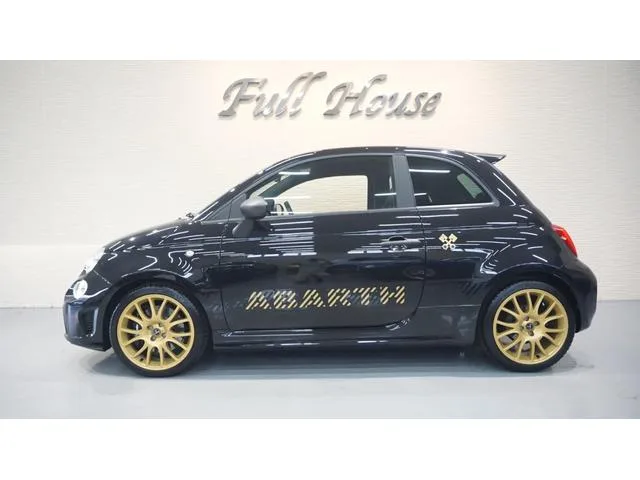 Abarth ABARTH 695 75 ANNIVERSARIO BASE GRADE 2025 — фото 1, купить с доставкой в Москву