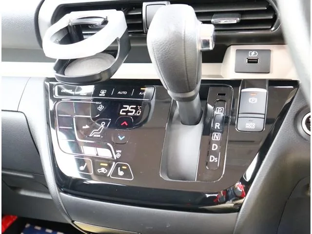 Mitsubishi DELICA MINI T PREMIUM 2024 — миниатюра 5