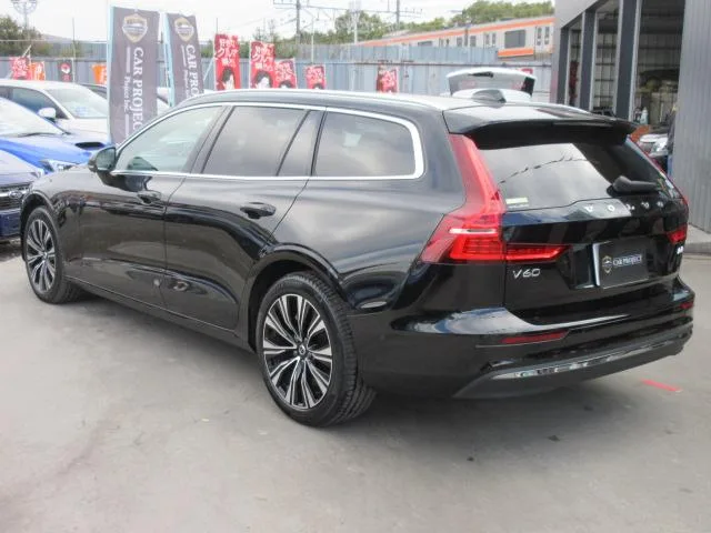 Volvo V60 ULTIMATE B4 2024 — миниатюра 4