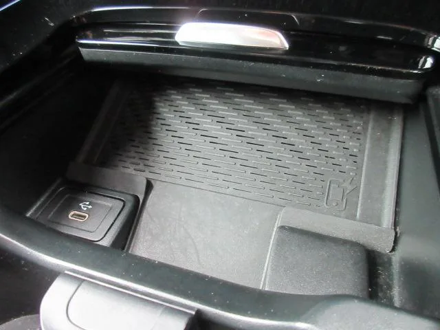 Mercedes-Benz GLB-Class GLB200D 4MATIC AMG LINE PACKAGE 2024 — миниатюра 2