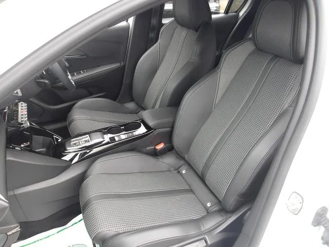 Peugeot 208 GT 2024 — миниатюра 4