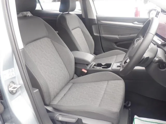 Volkswagen GOLF VARIANT ETSI ACTIVE 2025 — миниатюра 4