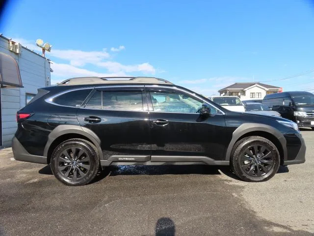 Subaru LEGACY OUTBACK BLACK SELECTION 2025 — миниатюра 4