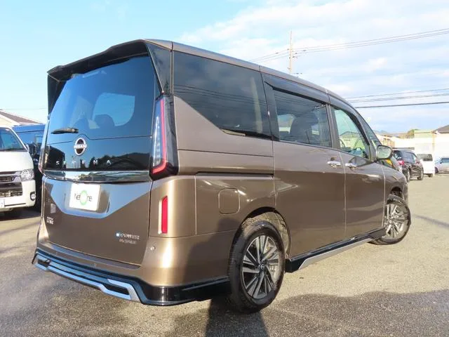 Nissan SERENA E-4ORCE HIGHWAY STAR V 2024 — миниатюра 4