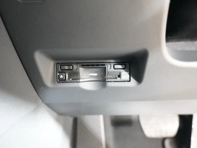 Toyota VELLFIRE HYBRID Z PREMIER 2026 — миниатюра 4