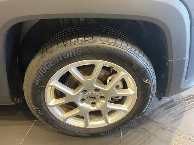 Chrysler Jeep JEEP RENEGADE ALTITUDE E-HYBRID 2025 — миниатюра 3