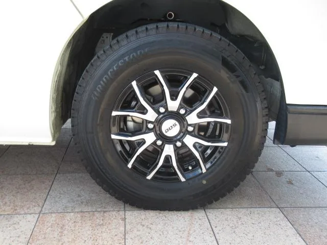 Toyota HIACE VAN 2023 — миниатюра 5
