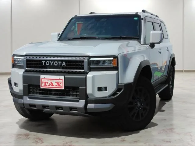 Toyota LAND CRUISER 250 VX 2024 — фото 1, купить с доставкой в Москву