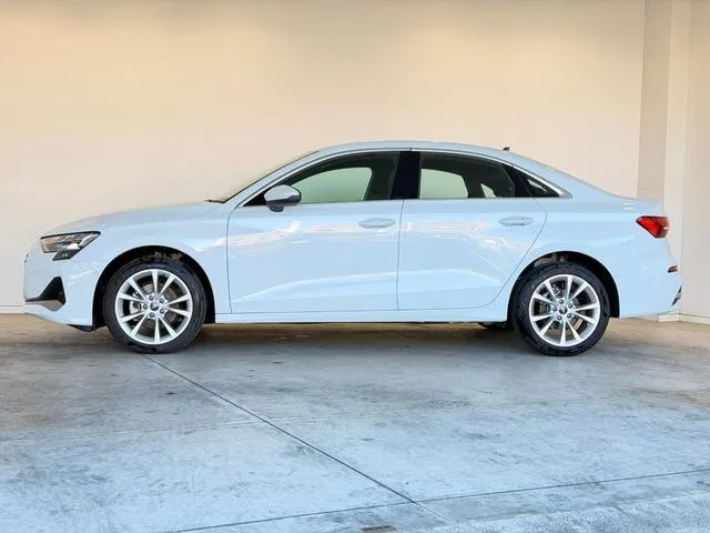 Audi A3 Sedan 30 TFSI ADVANCED 2025 — миниатюра 3