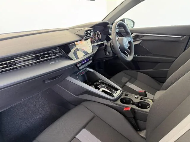 Audi A3 SPORTBACK 30 TFSI ADVANCED 2025 — миниатюра 5