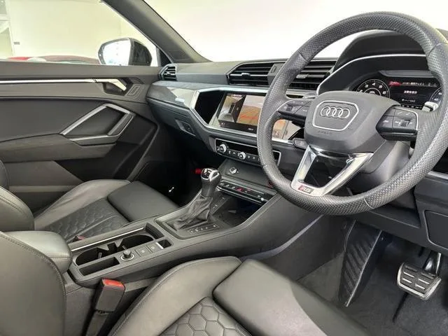 Audi RS Q3 BASE GRADE 2024 — миниатюра 5