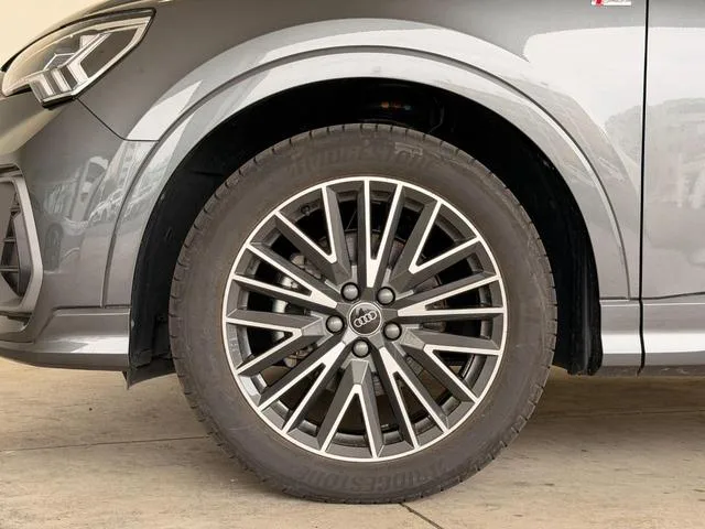 Audi Q3 35 TDI QUATTRO S LINE 2024 — миниатюра 4