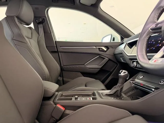Audi Q3 35 TFSI S LINE 2024 — миниатюра 5