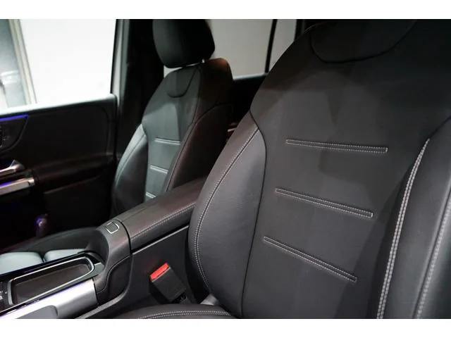 Mercedes-Benz GLB-Class GLB200D 4MATIC AMG LINE PACKAGE 2024 — миниатюра 2